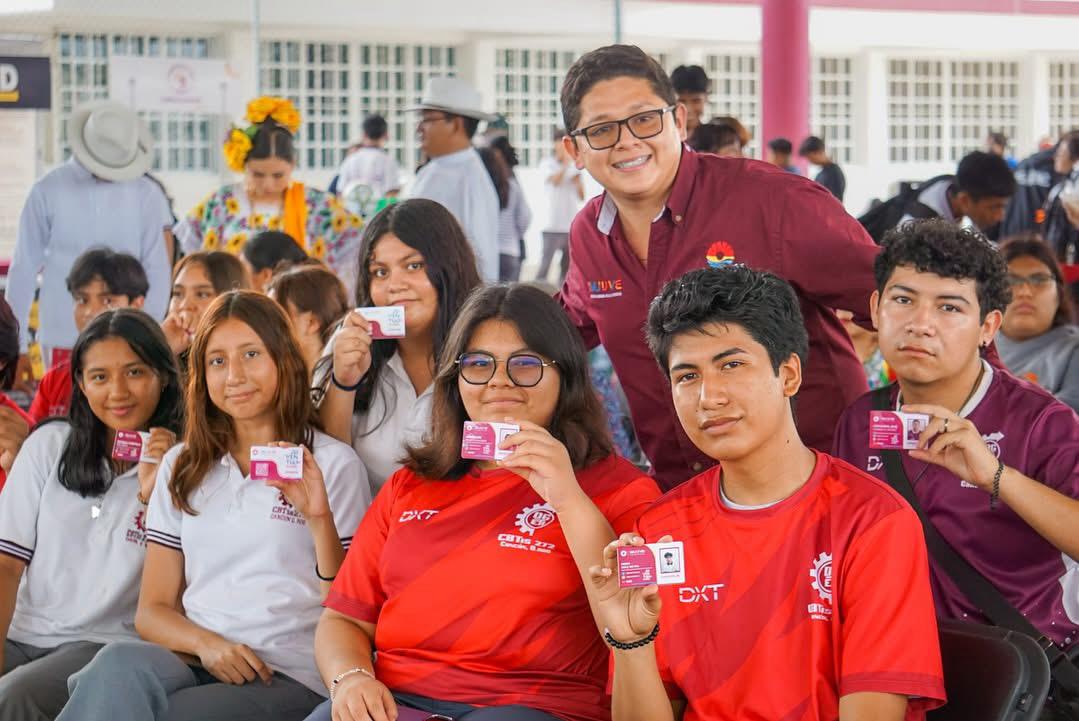 uploads/6/32/01 (2099).Jpeg